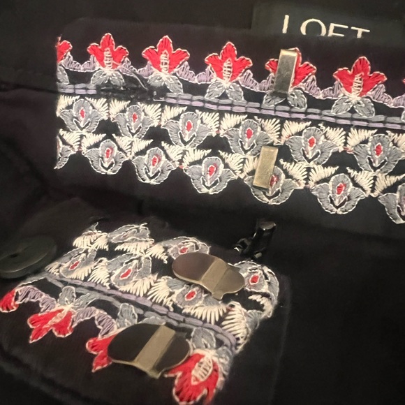 Black embroidered Loft shorts - Picture 4 of 5